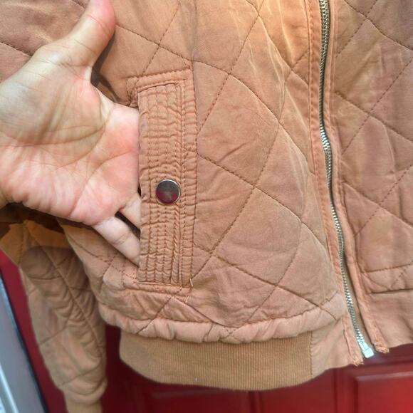 NWT Forever 21 Tan, Camel Quilted Zip Up Bomber Jacket, Fall, Cozy, Lined, XS - Picture 7 of 8